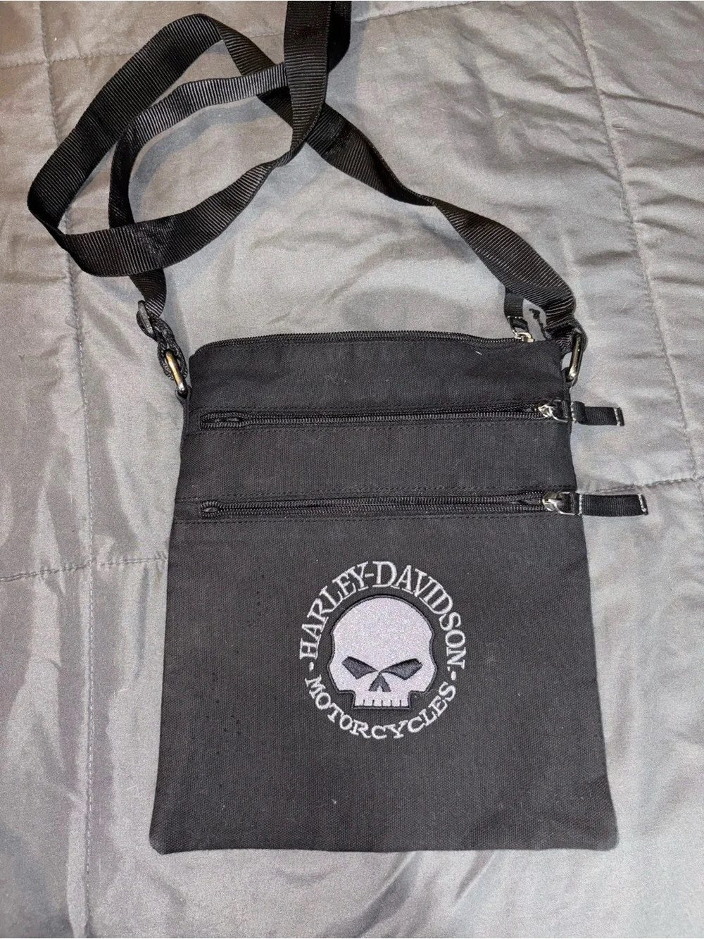 Harley-Davidson Black Crossbody Messenger Bag with Skull Logo